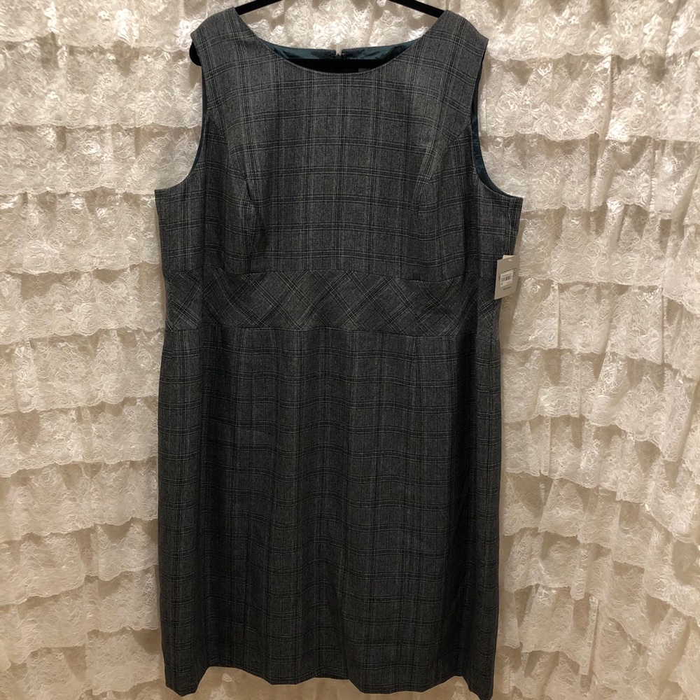 🆕NWT Kasper Midi Sheath Fitted Dress Size 24 Grey and Green Plaid